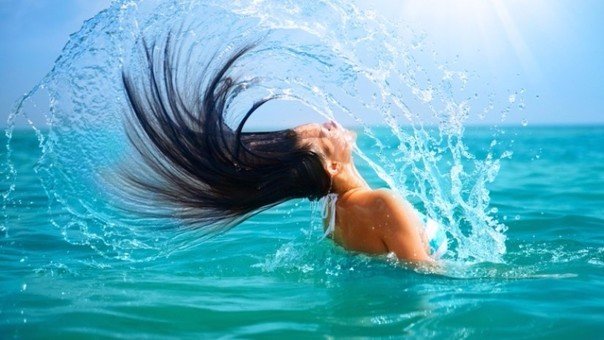 "ALT"encrespamiento del pelo en verano"